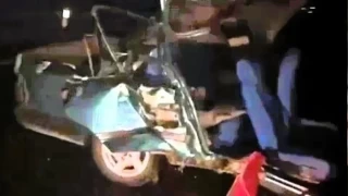 Römorka çarpan otomobil paramparça oldu: 1 ölü, 1 yaralı
