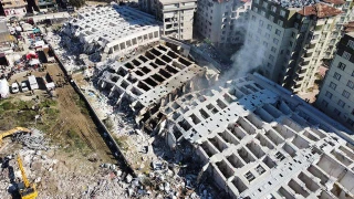 R�nesans Rezidans davas�nda 11 saatlik duru�mada dava 26 Ekim'e ertelendi
