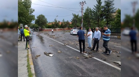 Sağanak sele dönüştü