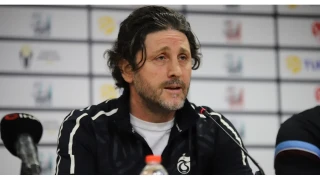 Salah'�n yan�na yak���r forvet