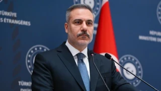 �am'da konu�an D��i�leri Bakan� Hakan Fidan, "Cumhurba�kan�m�z�n yak�n gelecekte Suriye'ye bir ziyareti planlanmakta. Bu a��dan da ziyaretimiz �nem ta��makta." ifadelerini kulland�