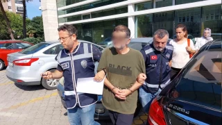 Samsun'da bir kii eini baklayarak ar yaralad