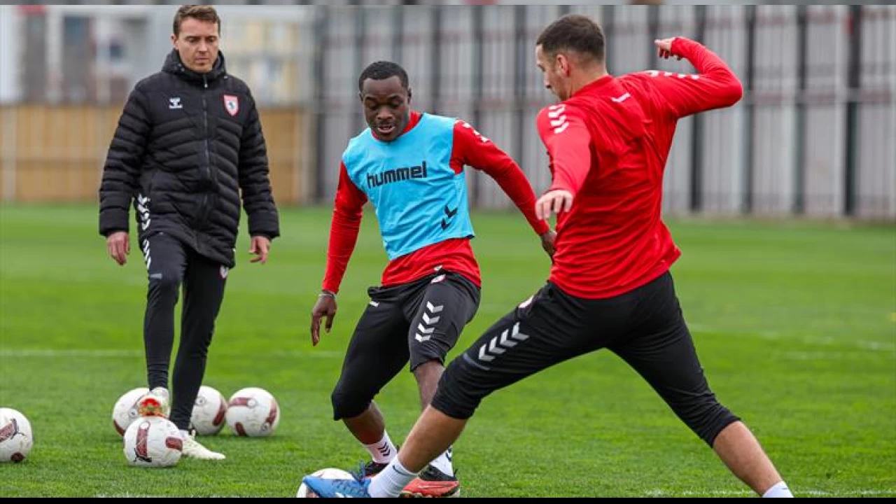 Samsunspor zor deplasmanda