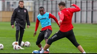 Samsunspor zor deplasmanda