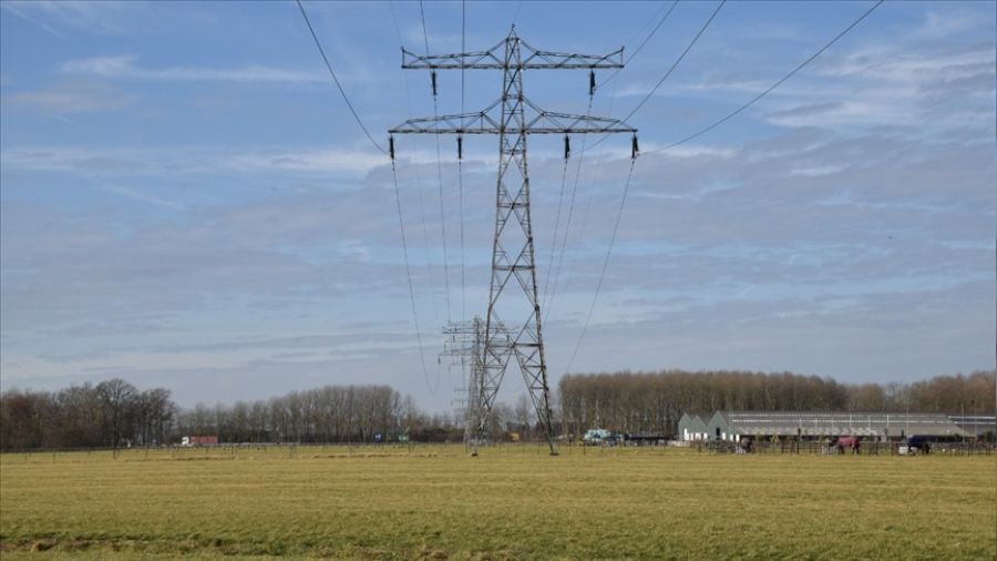 Sanayiciyi resmen elektrik çarptı!