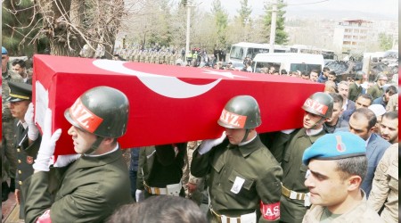 Şehit Kaya son yolculuğuna uğurlandı
