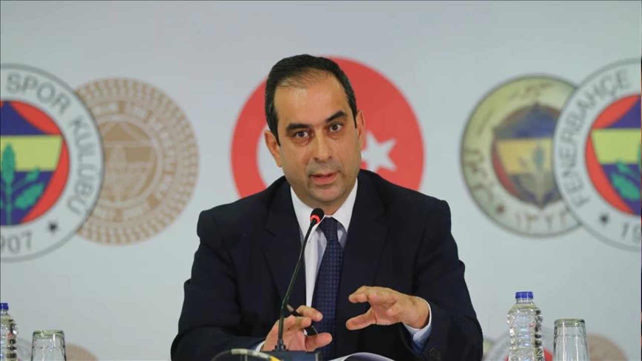 �ekip Mosturo�lu adayl���n� a��klad�