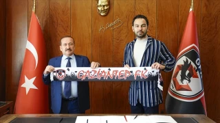 Selçuk İnan imzayı attı