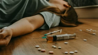 Sentetik uyuşturucuların gençler üzerindeki yıkıcı etkileri