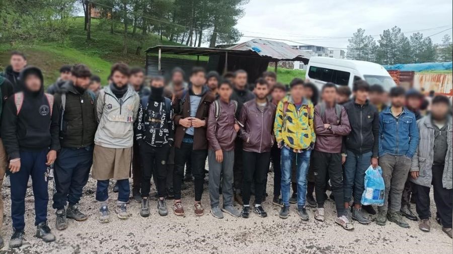 Siirt'te 237 ka�ak g��mene 3 milyon TL para cezas� kesildi 