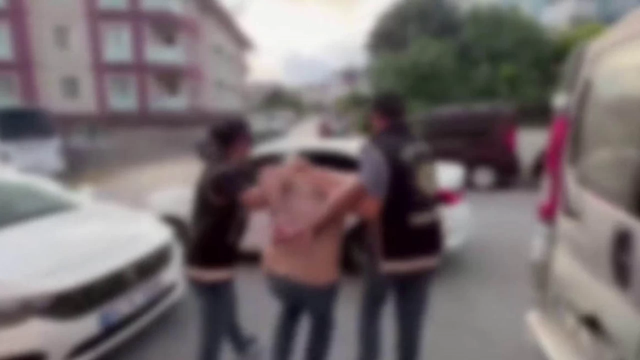 �ile'de mafya operasyonu: 19 ��pheli yakaland�