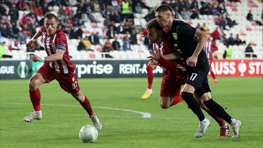 Sivasspor'un geri dönüşüne Ballkani izin vermedi