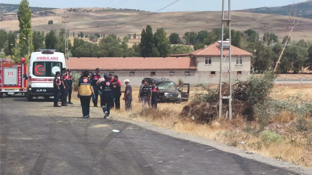 Sorgun'da trafik kazas�: 1 �l� 1 yaral�