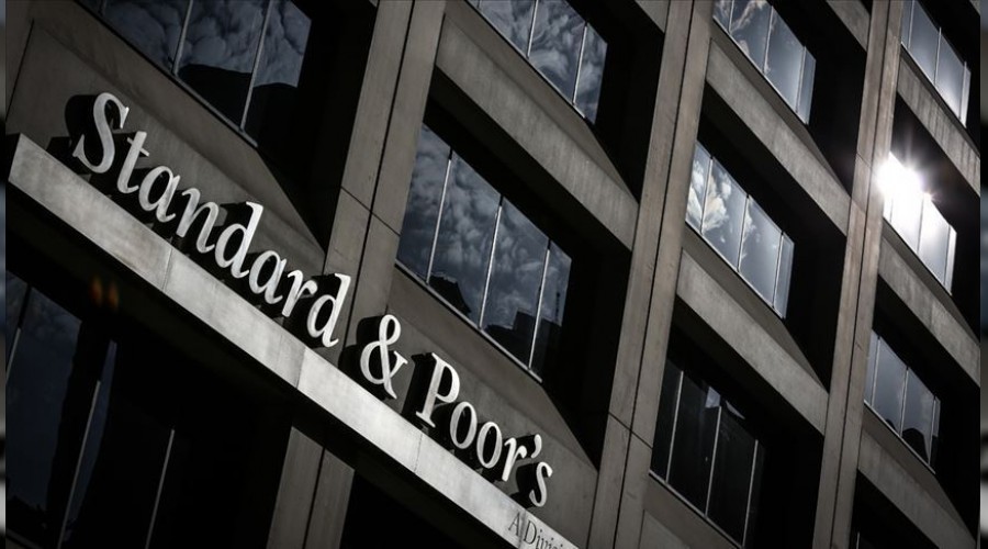 S&P, bu kez ngiltereyi vurdu