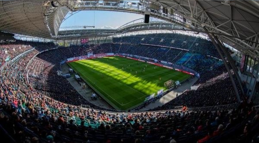 Stattan uzaklaştırılan taraftarlara özür