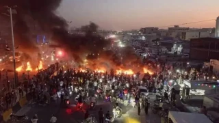 Suriye'nin farkl� illerinde akaryak�t zamlar� protesto edildi