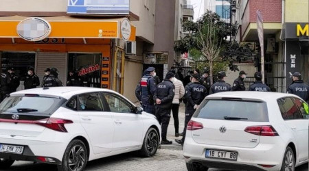 Tekirda'da polis HDP binasna baskn yapt