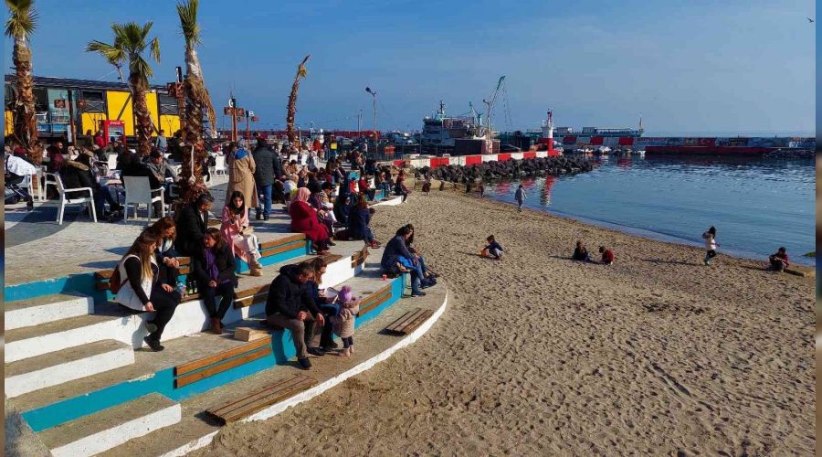 Tekirda�'da sahiller doldu ta�t�