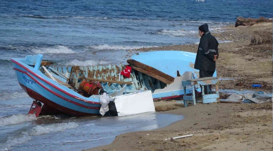 Teknesi karaya vurdu, kendisi 3 gündür kayıp