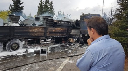 Tırına son kez baktı