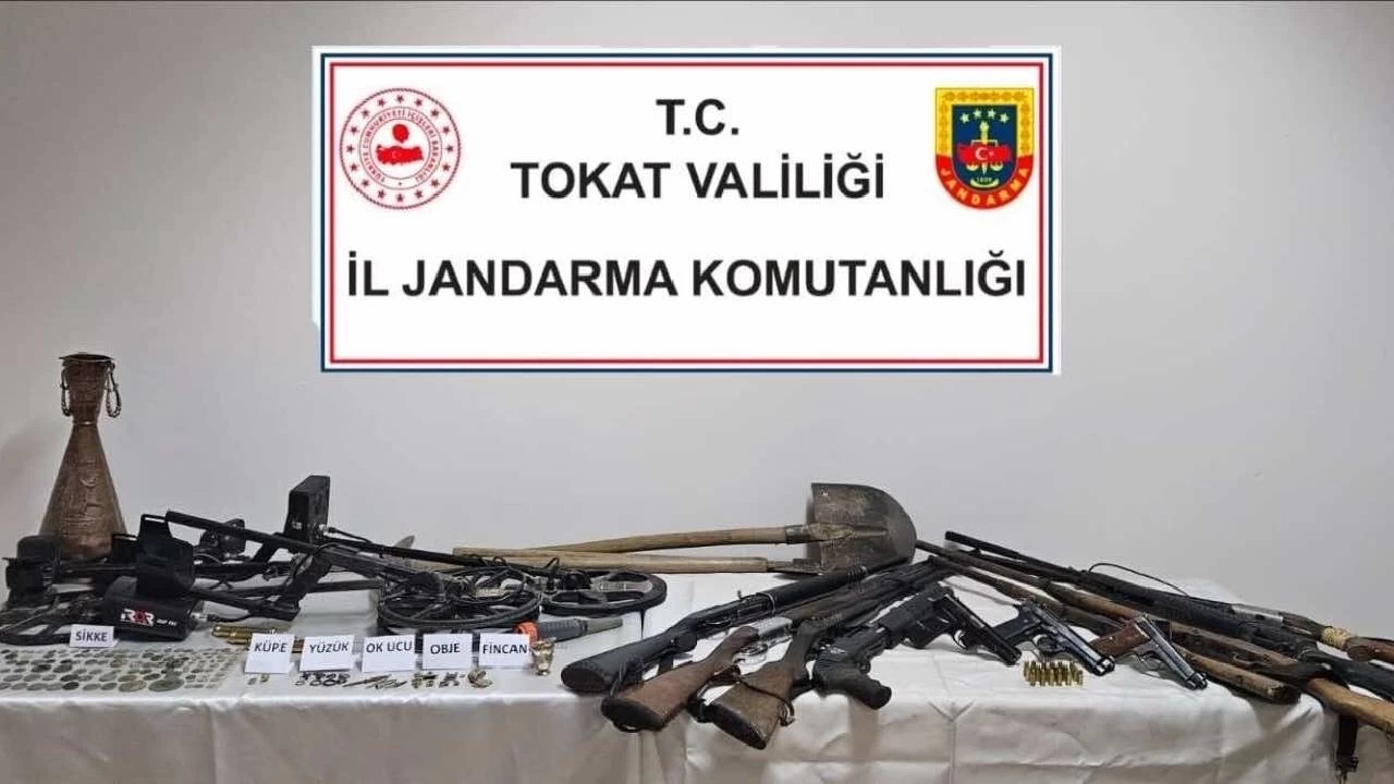 Tokat'ta tarihi eser kaçakçısı suçüstü yakalandı