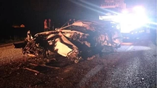Tokat'taki kazada otomobil hurdaya döndü: 1 ölü