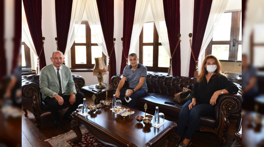 Trabzon'un efsanesinden "Trabzon Büyükşehir Belediyesi'ne ziyaret"