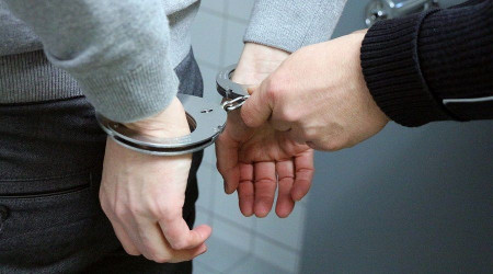 Trafik polisini ehit eden 16 yandaki ocuk tutukland