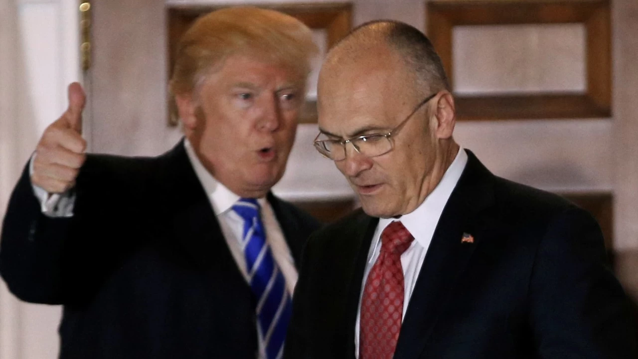Trump, ABD'nin AB B�y�kel�isi aday�n� a��klad�