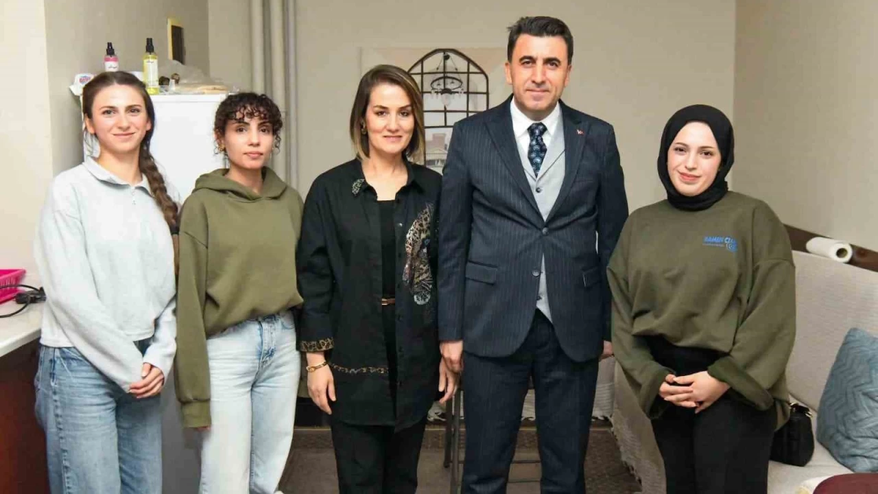 Tunceli Valiliği üniversite öğrencilerine sahip çıktı