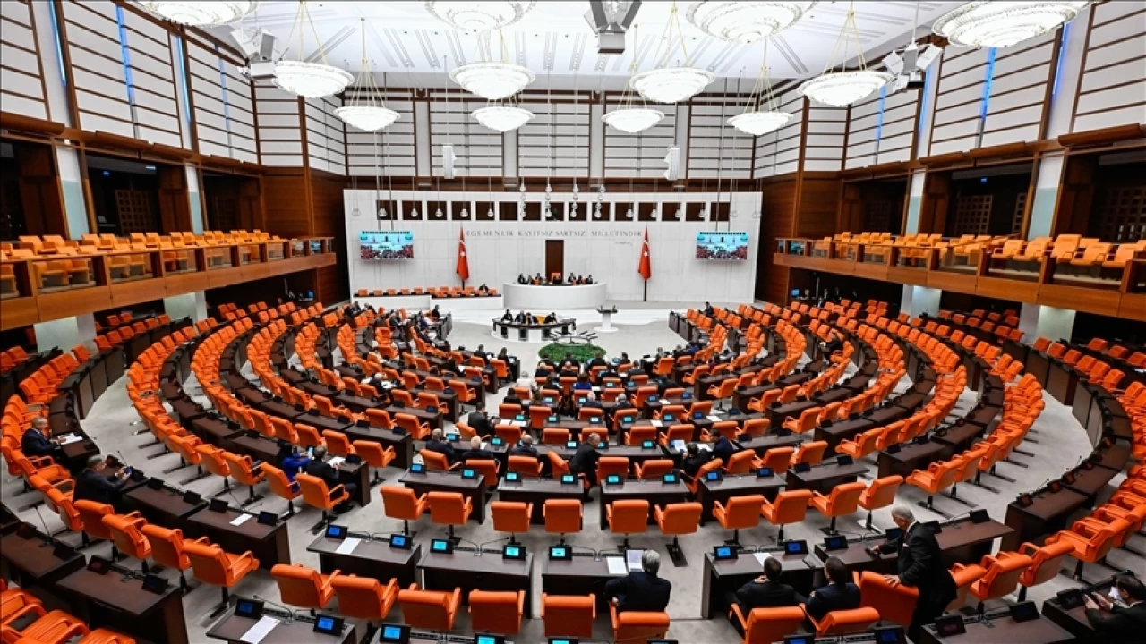 Türk askerinin Lübnan'daki görev süresi 1 yıl uzatıldı