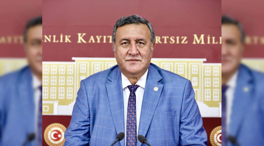 T�rkiye'de e�itim �a��nda 1.3 milyon s���nmac� var