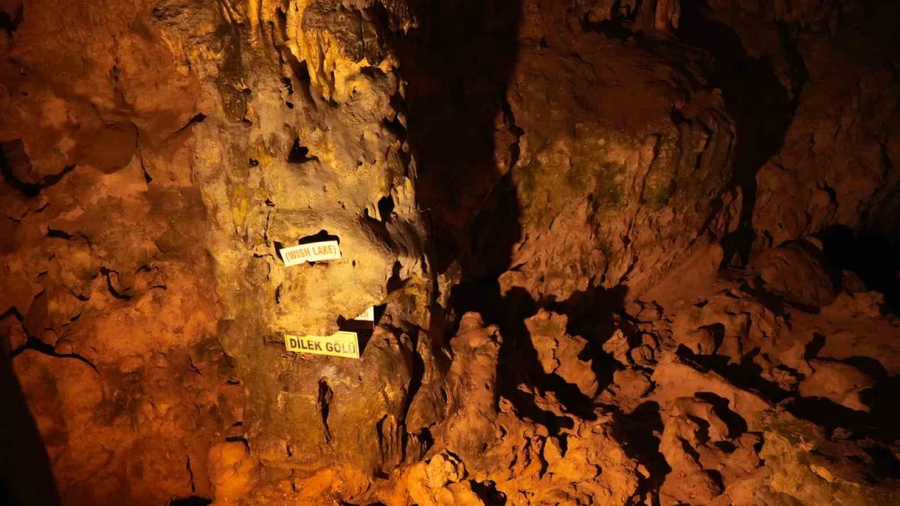 Türkiye'nin ilk turistik mağarası İnsuyu yok oluyor