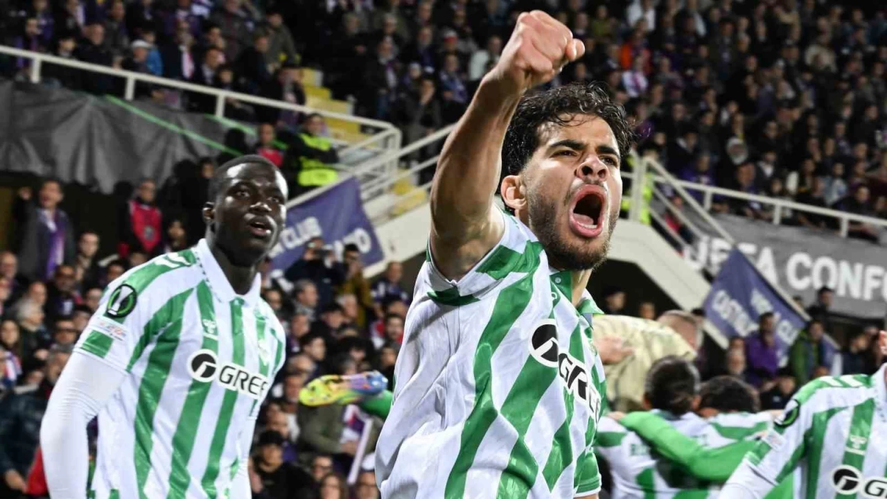 UEFA Konferans Ligi'nde Chelsea ve Real Betis finale y�kseldi