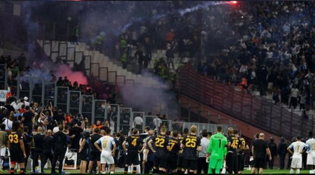 UEFA'dan Galatasaray'a taraftar cezası