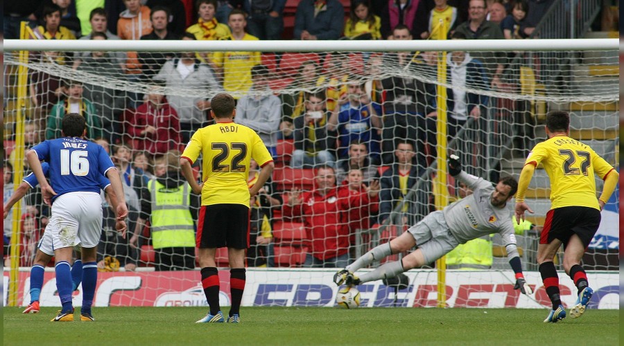Watford'da idmana virüs boykotu