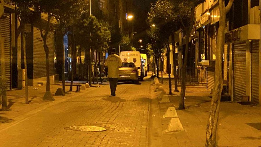 Yabancı uyruklu kadın otelde ölü bulundu