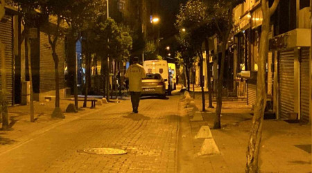 Yabancı uyruklu kadın otelde ölü bulundu