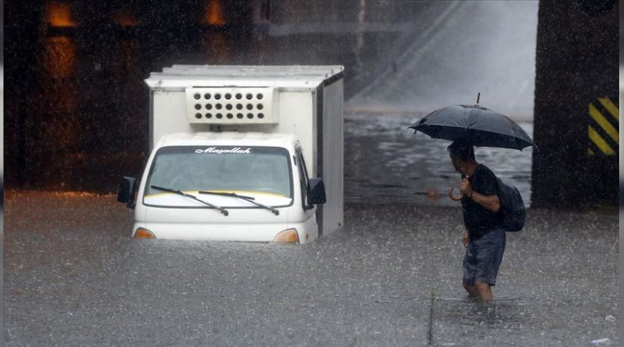 Ya�mur �stanbul�da can ald�