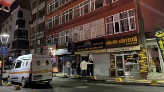 Yangında 2 kişi can havliyle son anda kurtuldu