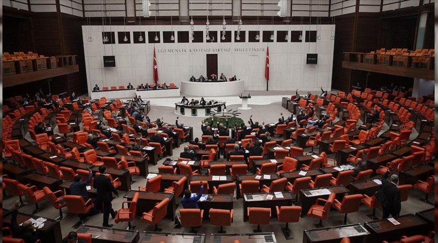 Yasa ge�ti, ihtiyat ak�esi hazineye !