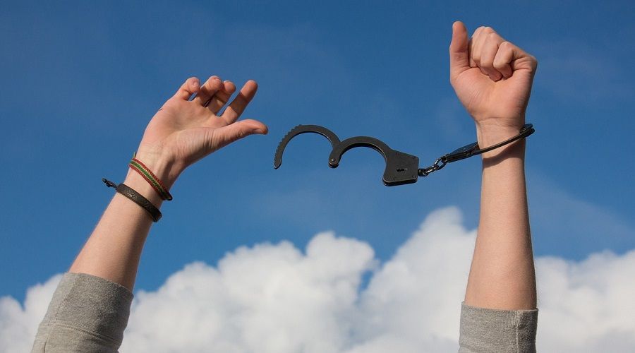 Yaşayan bir ölüydü; 17 yıl sonra ailesine kavuştu