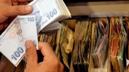 Yüksek faiz TL'ye yaradı!