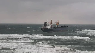Yunanistan a��klar�nda 8 T�rk�n bulundu�u kargo gemisi batt�