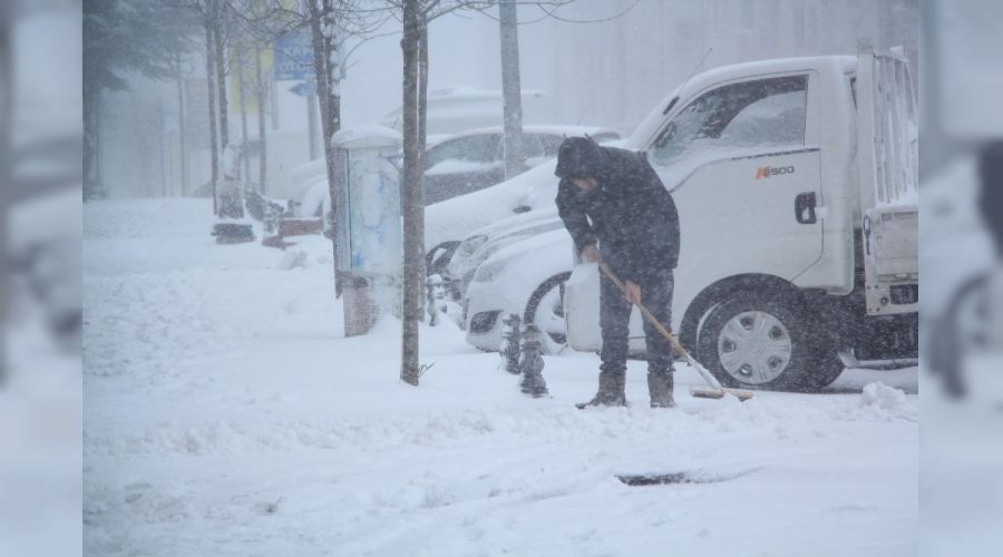 Y�z y�ze e�itim 2 g�n ertelendi