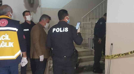 Zabıta memuru merdiven boşluğunda ölü bulundu