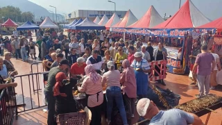 1. narck Hamsi Festivali'nde 3 ton balk ikram edildi