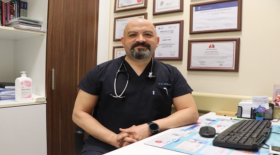 2 binin �zerinde ki�iye sigaray� b�rakt�ran doktor