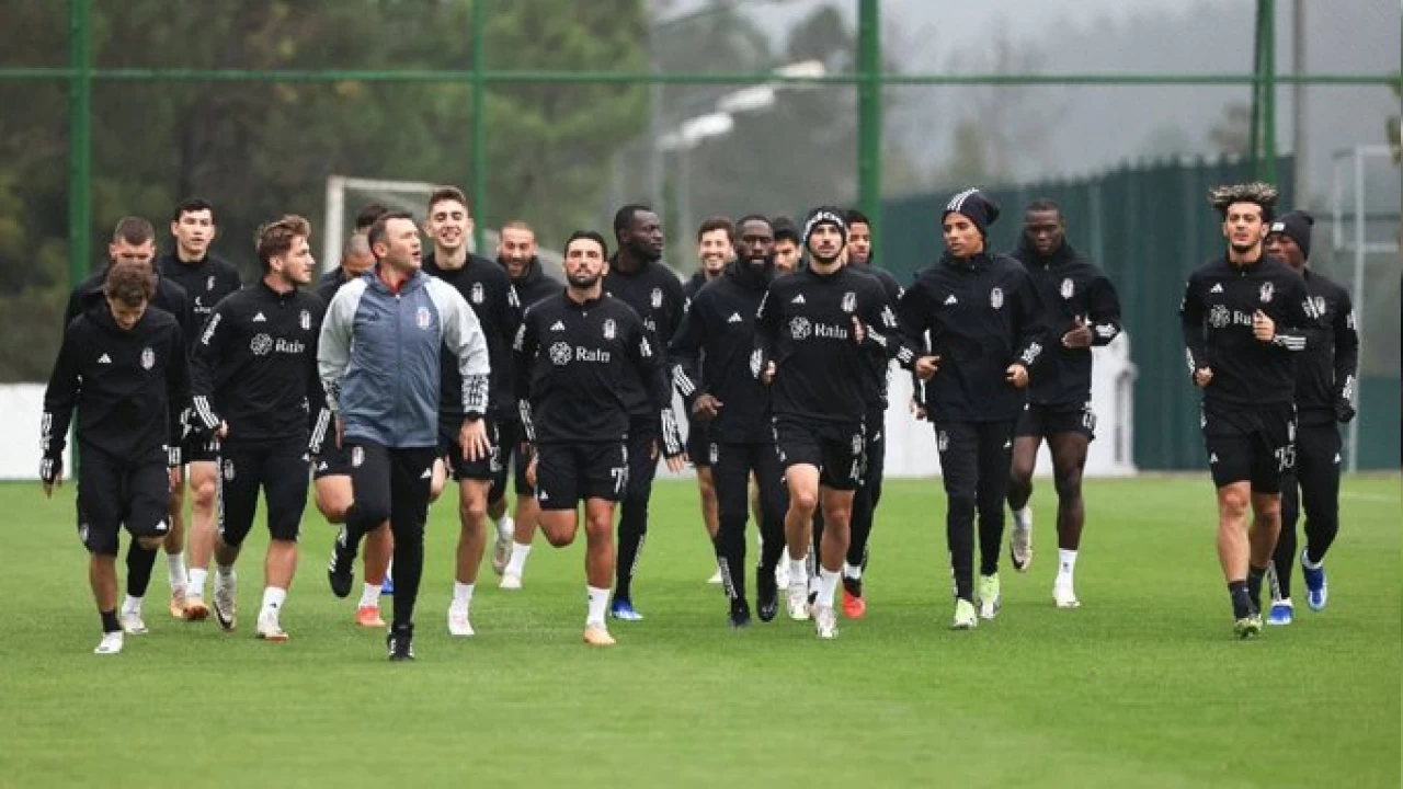 2003-2004 sezonundaki maç tarihe geçti