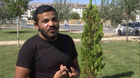 21 yıldır kimliği olmadan yaşıyor